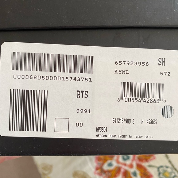 Bagdley Mischka “Meagan” wedge heel - Picture 4 of 9